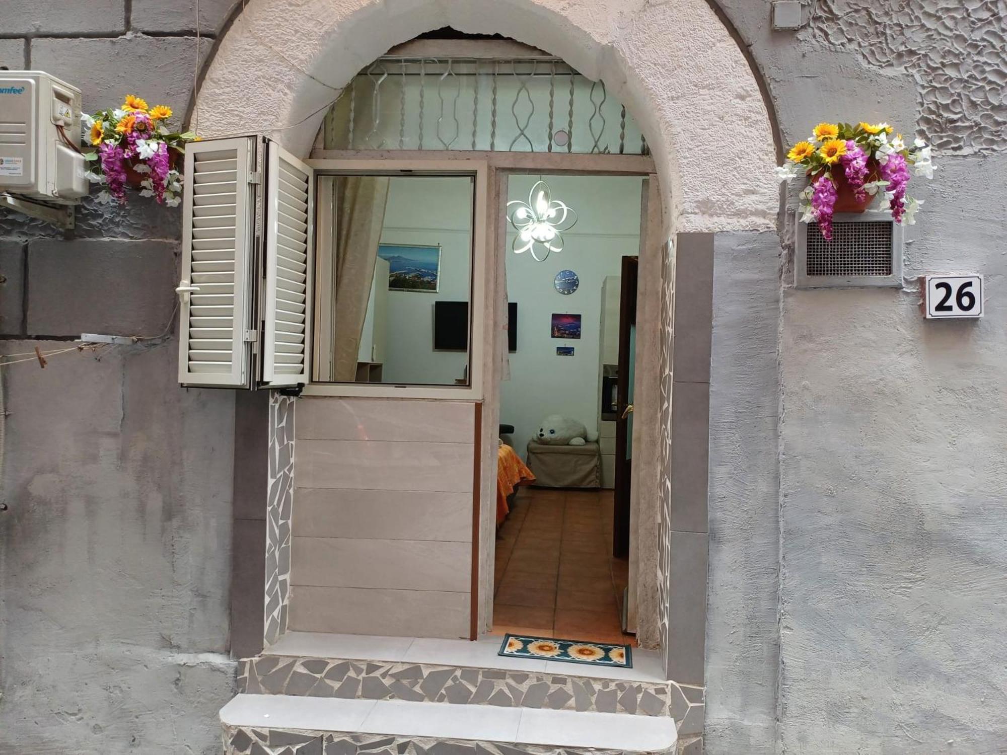 La Casetta Di Ciacione Naples Exterior photo