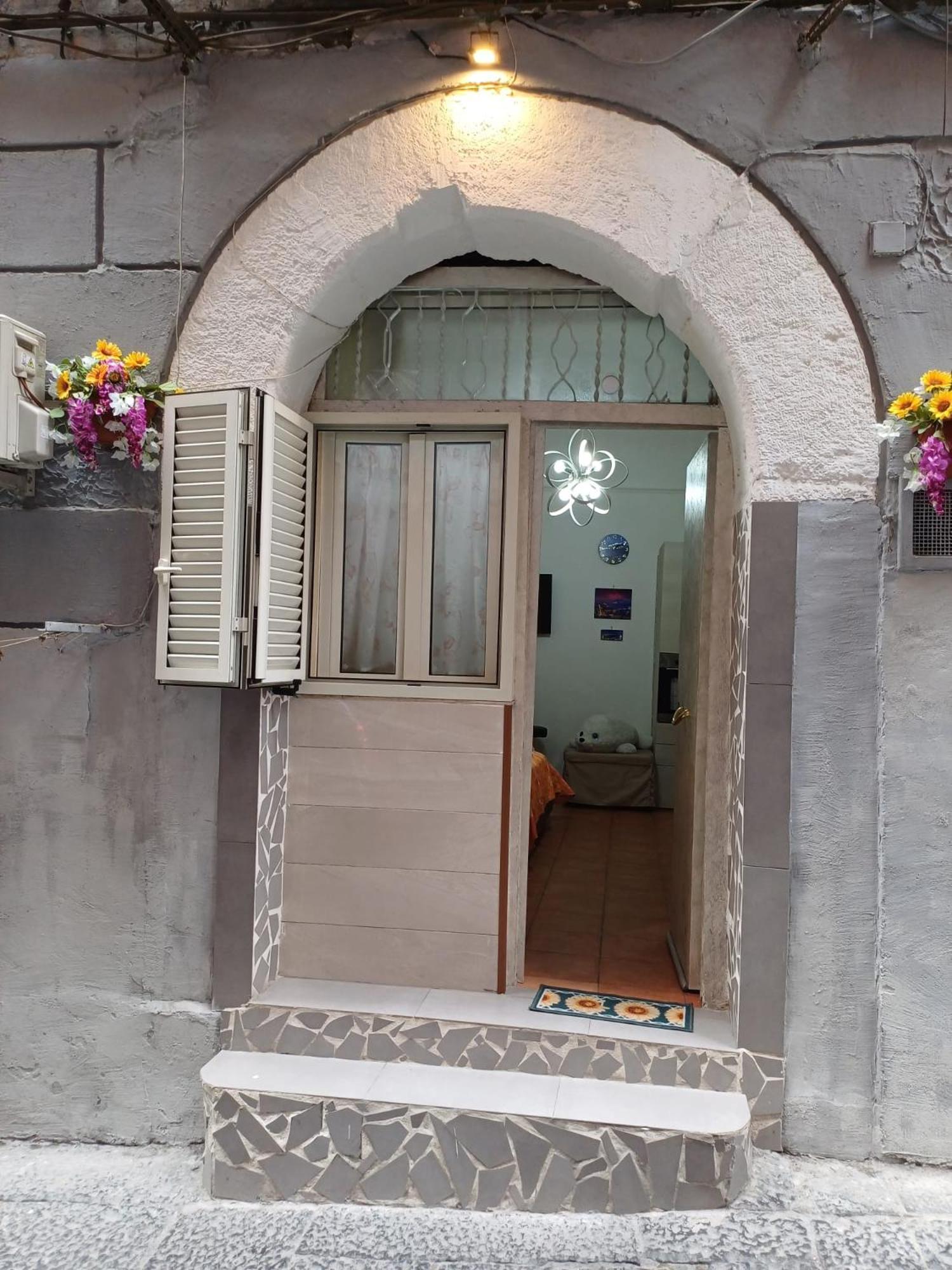 La Casetta Di Ciacione Naples Exterior photo